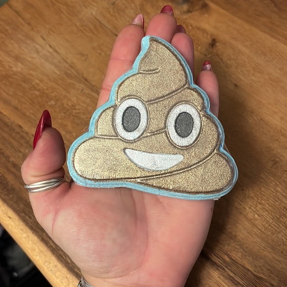 COPY - Poop Emoji • Cream Soda • Bath Bomb - Picture 2 of 6
